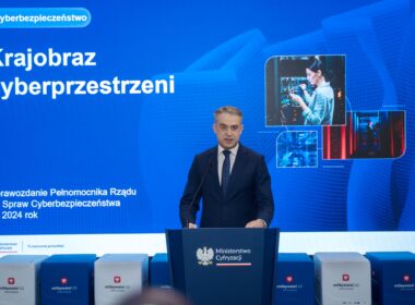 Fot. https://www.facebook.com/MinisterstwoCyfryzacji