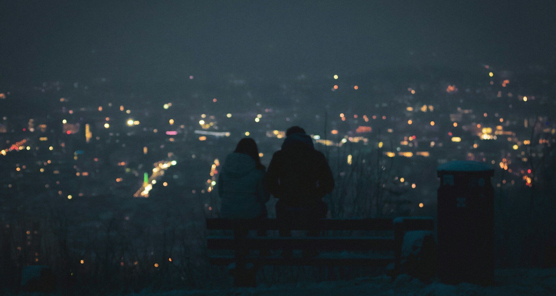 Browser Dating dobierze w pary na podstawie historii wyszukiwania / Fot. Christian Lue / Unsplash