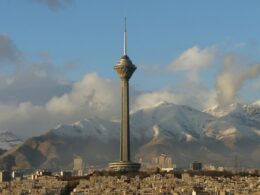 Czy Iran zakaże WhatsAppa? Fot. hassan hedayatzadeh / Unsplash