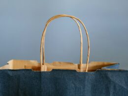 Uwaga na fałszywe paragony / Fot. Lucrezia Carnelos / Unsplash