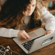 ChatGPT w wersji dla nastolatków to kolejny pomysł OpenAI / Fot. Annie Spratt / Unsplash