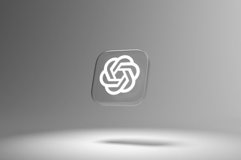 Jak użytkownicy korzystają z ChatuGPT? / Fot. Dima Solomin / Unsplash
